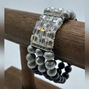 00's Stretch Ab Crystal Bracelet Rhinestone Black Beads Silver Tone Statement